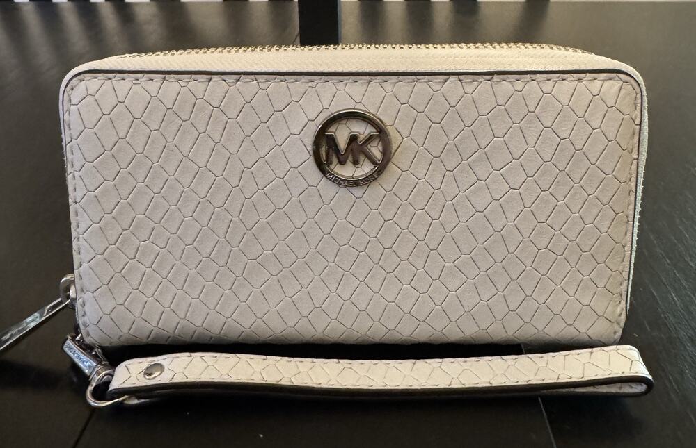 Michael Kors Fulton Large Zip Clutch Wallet Wristlet NWOT